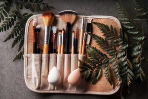 Caliza Rossi Makeup Kit